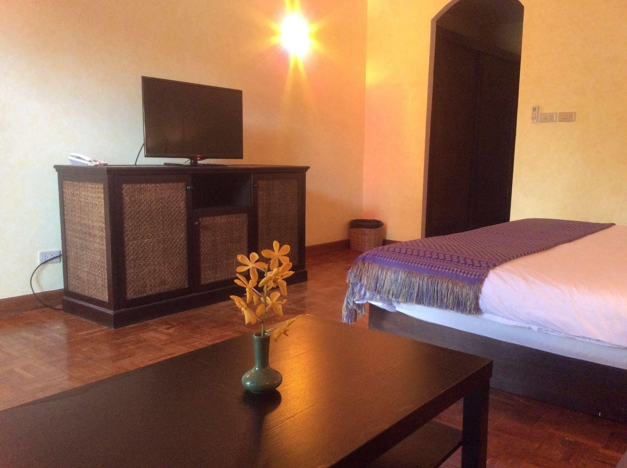 Cocco Resort Pattaya Ngoại thất bức ảnh